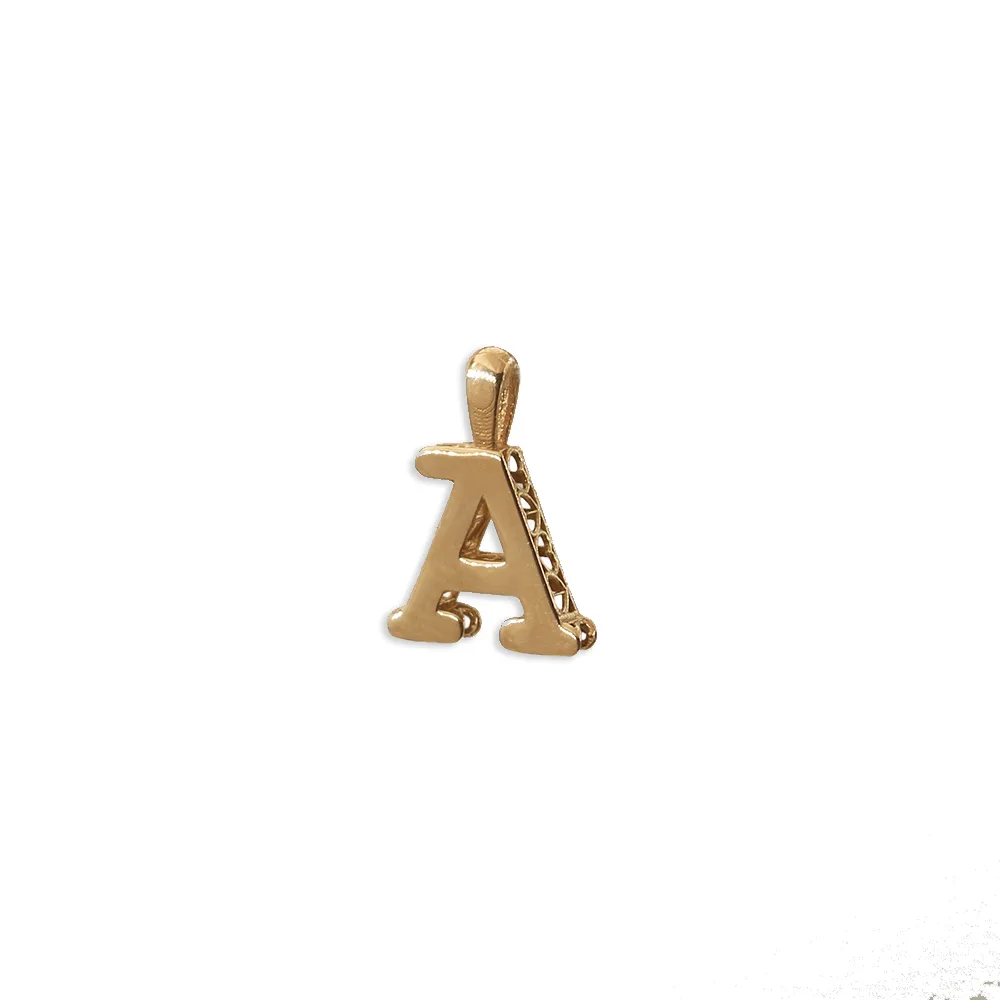 آویز حرف a مینیمال